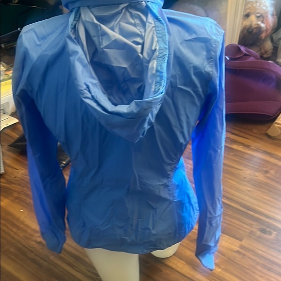 Columbia Blue Ski Jacket with High Collar and Water-Resistant Fabric - Picture 4 of 4